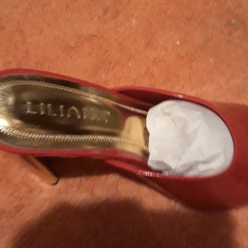 Shoes - Picture 5 of 5